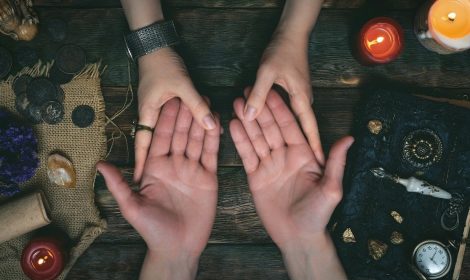 Palm Reading (2 Palms)